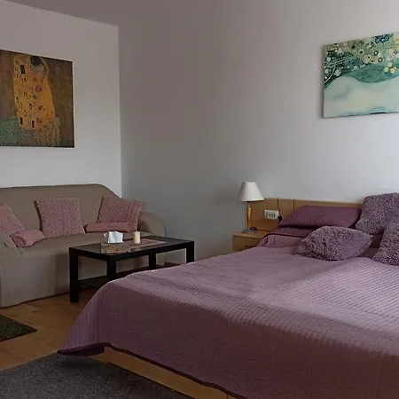Daz Dunai Zalakros Lägenhetshotell